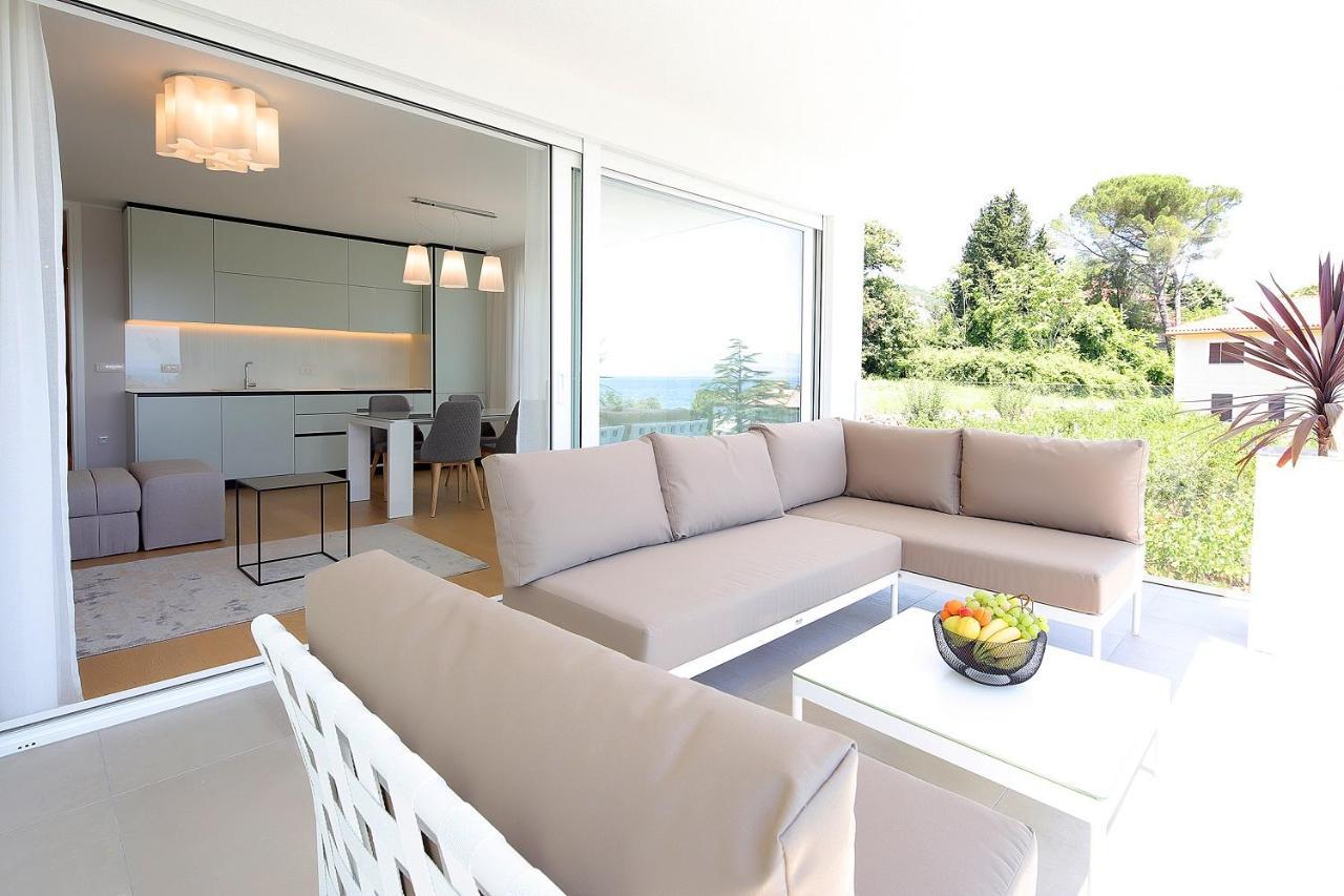 New Apartment With Swimming Pool Near The Beach Ičići Exterior foto