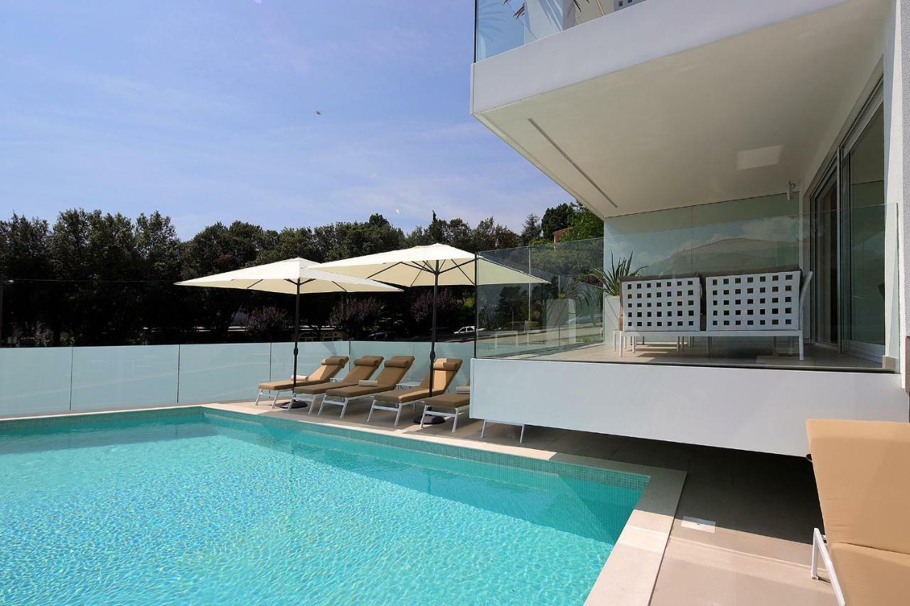 New Apartment With Swimming Pool Near The Beach Ičići Exterior foto