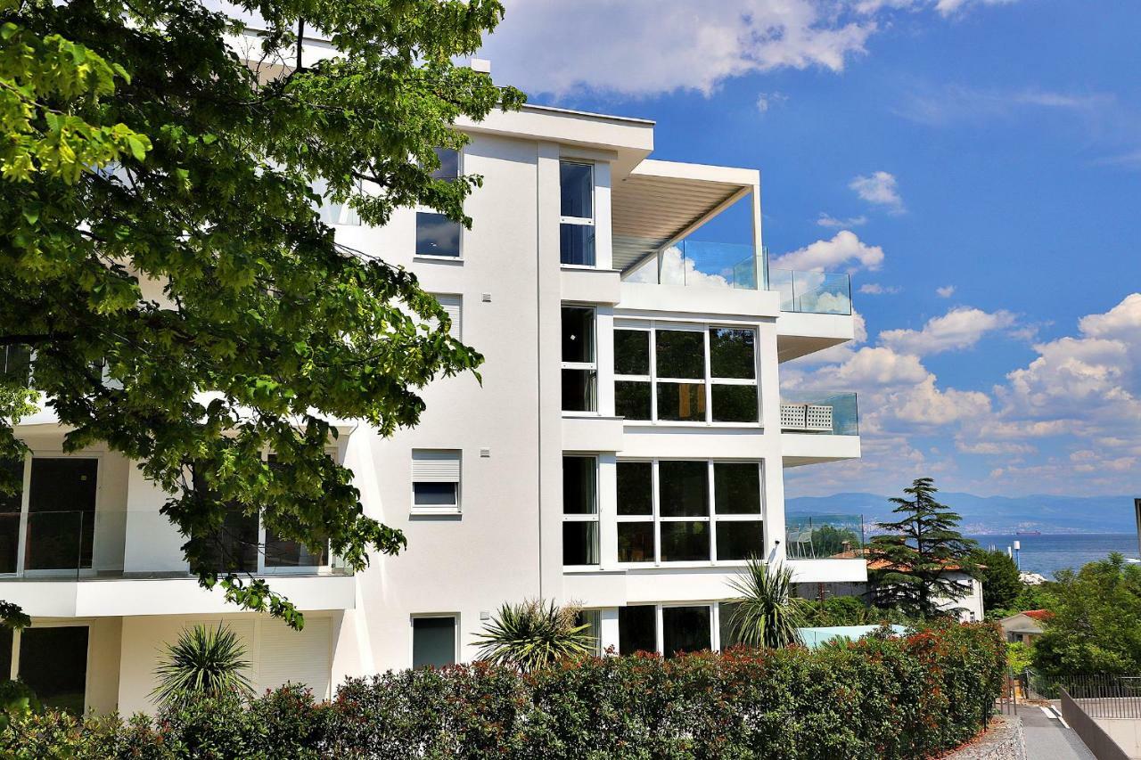 New Apartment With Swimming Pool Near The Beach Ičići Exterior foto